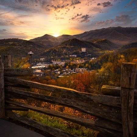 The Nuthouse Ii, Pool Table, Wifi, 1089 Free Tickets Each Paid Day, Dollywood And More Sevierville Exteriör bild